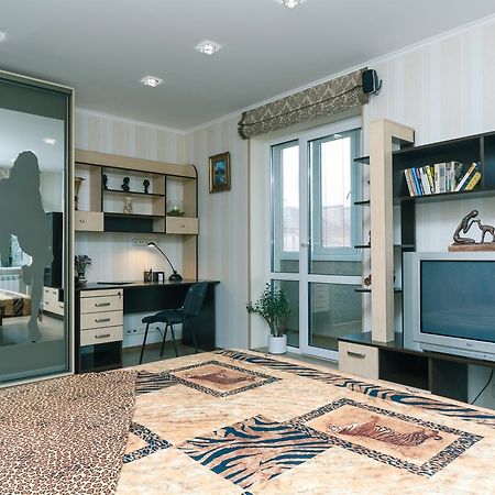 Apartment On Sevastopolska Square 基輔 外观 照片