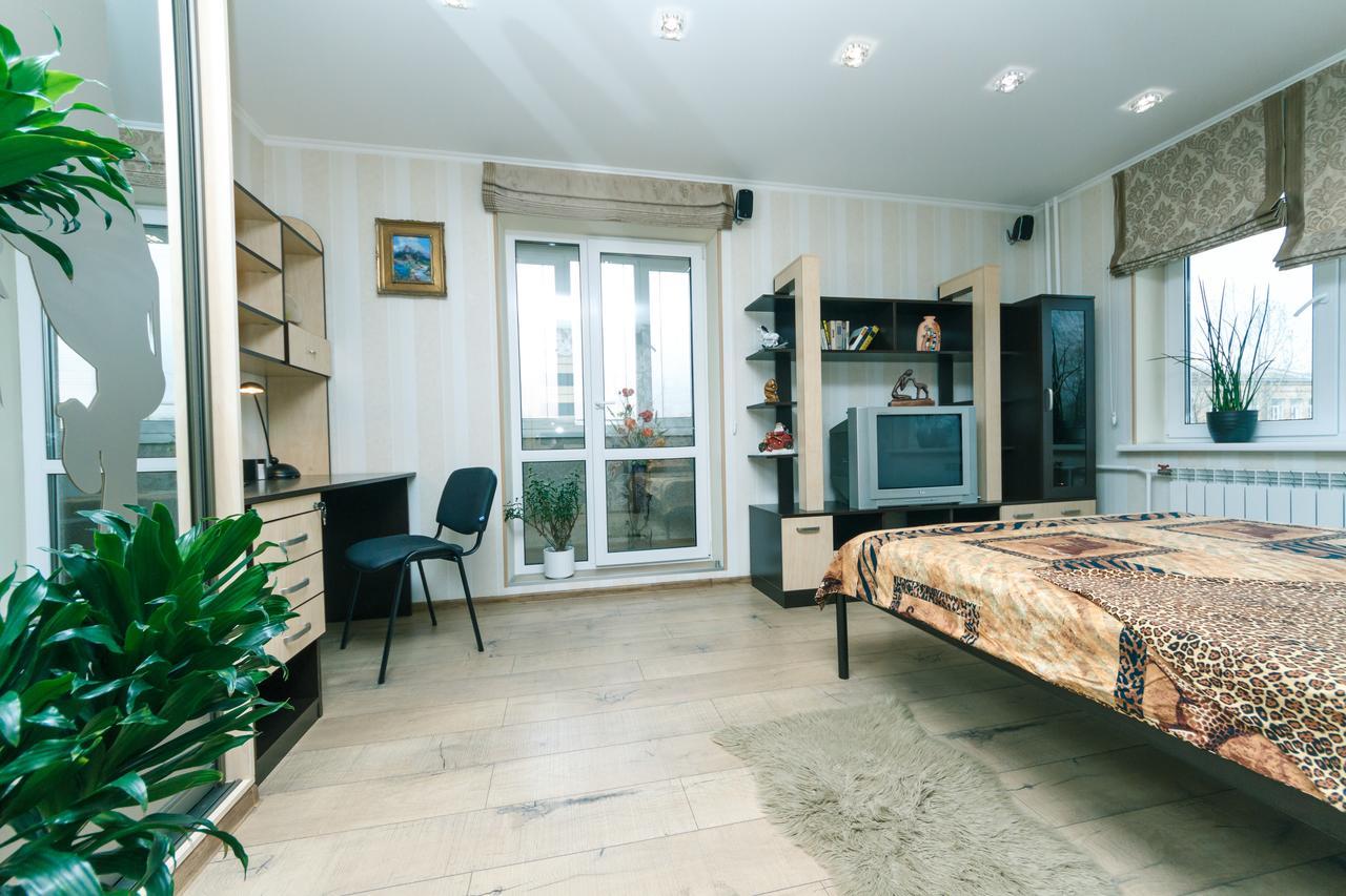 Apartment On Sevastopolska Square 基輔 外观 照片