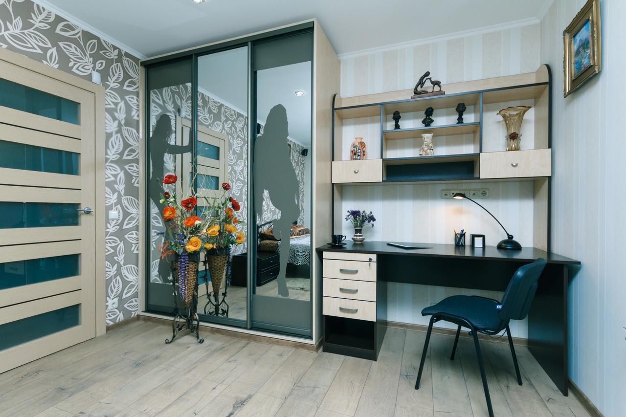 Apartment On Sevastopolska Square 基輔 外观 照片
